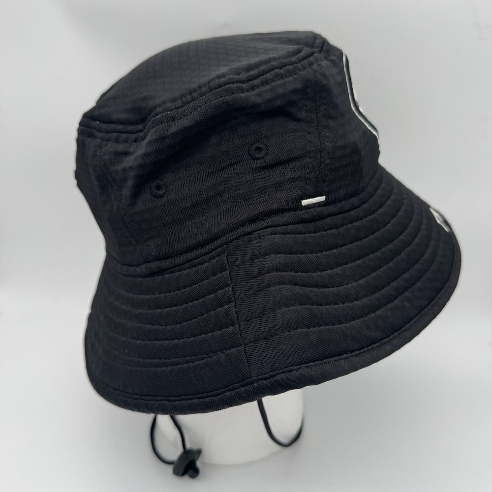Pittsburgh Steelers New Era Black Bucket Hat Cap + Strap Black & White Logo - Picture 4 of 6